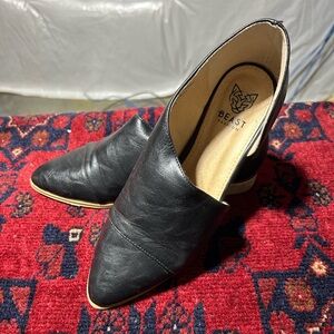 BEAST FASHION Women's Black Mules